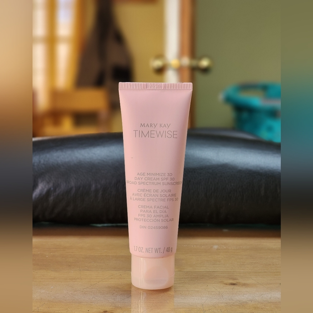 Mary Kay Age Fighting Day Cream (SPF)